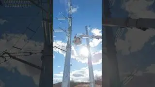 The good ol' boys installing jumpers at structure 174. #AAPG #PoweredByPeople