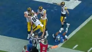 Dynamic Play Review - Misdirection, Throw Back Screen to TE, Nice Convoy of OL Blocking