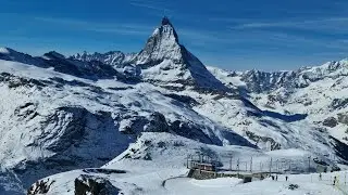 Snowboarding in Zermatt from Gornergrat