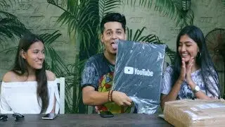 UNBOXING SILVER PLAY BUTTON WITH FANS