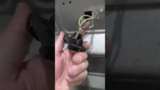 Когда включаешь газплиты автомат выбивает