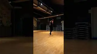 Performance Training #artistatwork #training #shortvideo #shorts #contemporary #studiowork