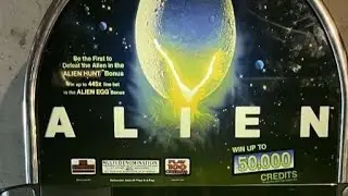 Dont sleep on old school games like ALIENS #fun  #lasvegas #winning #casino #foryoupage 