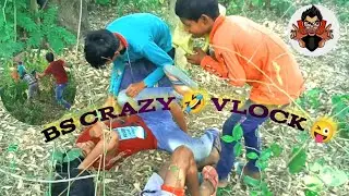 কেমেরা মেনের সাথে রিপোটার ফাটা হিরো [ funny video] (BS CRAZY VLOCK,) subscribe now