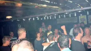 dj Dennis playing Junk Project - Control 99