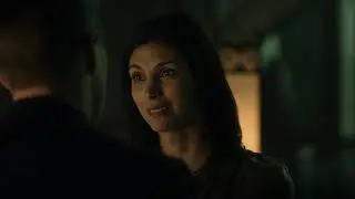 Gordon and Lee Thompkins kiss | Gotham S05E07