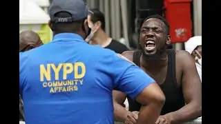 Tensions build between US police and protesters