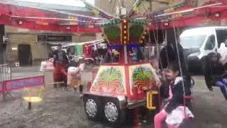Kids on the flying chair ride l Fun Fair l Bradford UK l 2021 l Mxn Pro