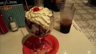 NEW Beaches and Cream Restaurant Review!!