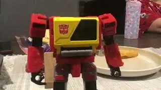 transformers legacy deluxe class blaster