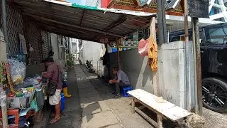 SEMENJAK PASAR DI BONGKAR  SEKARANG JUALANNYA PINDAH KE DALAM GANG !!