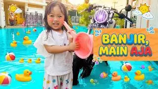 JASMINE MAIN AIR BANJIR ! BERKAH BANJIR JADI BISSA CUCI MOTOR