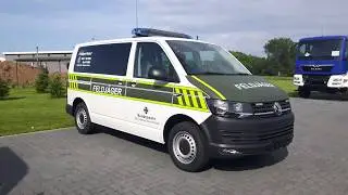 23 Feuerwehrfahrzeuge, 31 THW-Fahrzeuge und 15 Bundeswehrfahrzeuge stehen bei Karosseriebauer