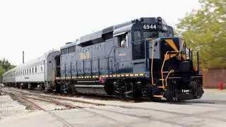 B&O RR Museum EMD GP30 and EMD SW1200