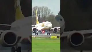 BUZZ 🐝 #boeing #boeing737max #buzz #ryanair #dublinairport #aviation #aviationdaily #subscribe