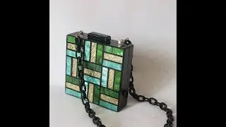 New Style Green Gold Tone Acrylic Glittery Clutch Purse | WAAMII.COM