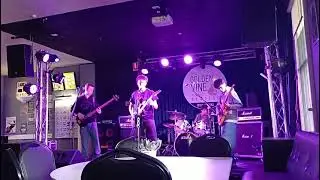 Electric Heads - War (original - debut) 8/11/2025 Golden Vine Hotel