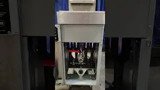 Lot 20 - Vulcan LG400 Natural Gas 120K BTU Deep Fryer, 15.5