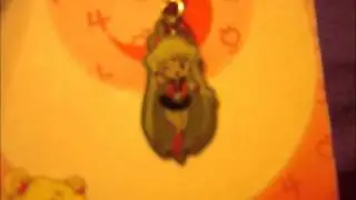 unboxing new 2012 sailor moon cellphone charm