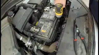 Замена аккумулятора на Hyundai SantaFe — это ЛЕГКО!! СМОТРИТЕ!!!