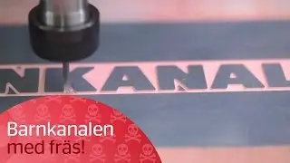 Barnkanalen-loggan fr&auml;s fram med en supermaskin