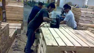 Haciendo tarimas,(paletas) ,,,,,,Building pallets