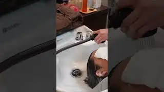 理容室のめちゃめちゃ気持ちいシャンプ〜
