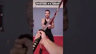 Straight Swords vs Curved Swords #sword #martialarts #history