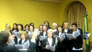 Coral da GLMERJ canta o Natal com Amor