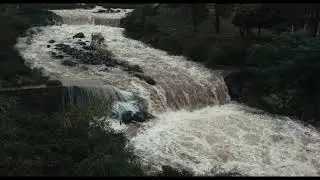 acqua sporca (1440p)