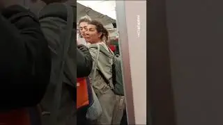 Dilan &Ccedil;ıtak U&ccedil;akta Hostese Saldırdı!