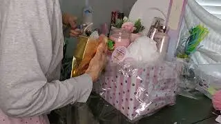 GIFT BASKET FOR A WOMAN ⚘️❤️❤️❤️❤️