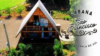 ESSA CABANA INCRÍVEL PARECE DE FILME