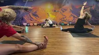 Yoga Teacher Trainees Teaching 