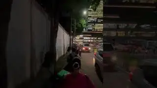 Pinoy commuters queueing to go up to One Ayala MRT station