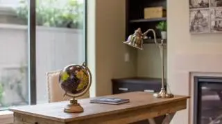Artistic Home Staging