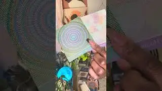 Кармическая женщина задается вопросом 🤔 «Кто она?» И кто-то начинает прояснять ситуацию.