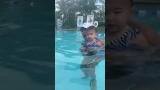 Mommy and Me Swim Lesson Gradutation