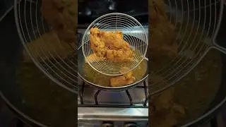 Zinger crispy fish fry 😋 subscribe for more #lifewithaqsawajid #fishfry #shorts