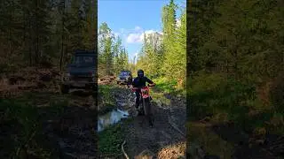нива vs эндуро #2025 #automobile #offroad #forest #offroading #mud #summer #эндуро #nature #нива