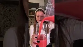 Готовим клубничный напиток из PIMS✨ strawgranny