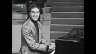 Chacho y su Piano - Gitana de verde oliva
