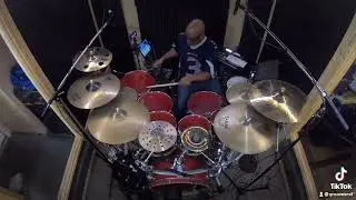 Funky Drumless Track YouTube featuring the Groovesmif!!