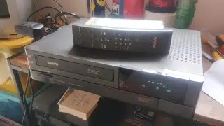 VENDA DO VÍDEO CASSETE SANYO HR-9401 BR + CONTROLE + FITA DE BRINDE