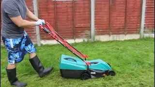 Bosch Rotak 32R Lawn Mower / Do Not Mower if Grass is Wet !!