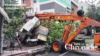 Strong Winds Uproot Trees and Electric Poles in Visakhapatnam; Power Lines Shut for Restoration
