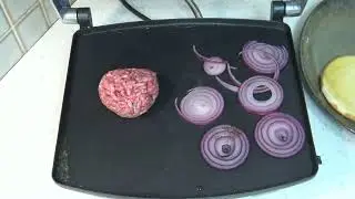 Как приготовить гамбургер с помощью пресса для сэндвичей
