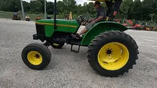1995 John Deere 5200 Tractor C&C Equipment One owner