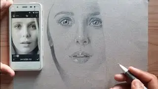 Smoodh Shading and Blending Drawing of Elizabeth Olsen.
