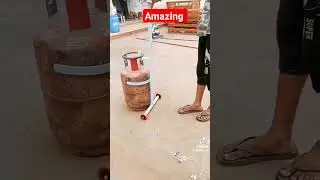 Amazing techniques to lift gas cylinder #gas #cylinder #jugaad #innovation #machine #hacks #tech